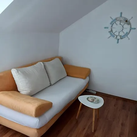 Pera Klein Lägenhet Vodice
